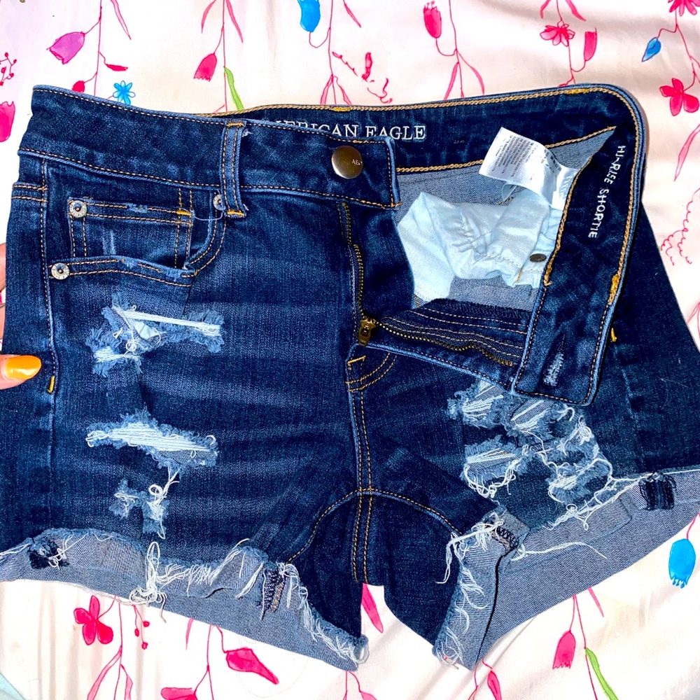 Women’s American Eagle Shorts Size 4